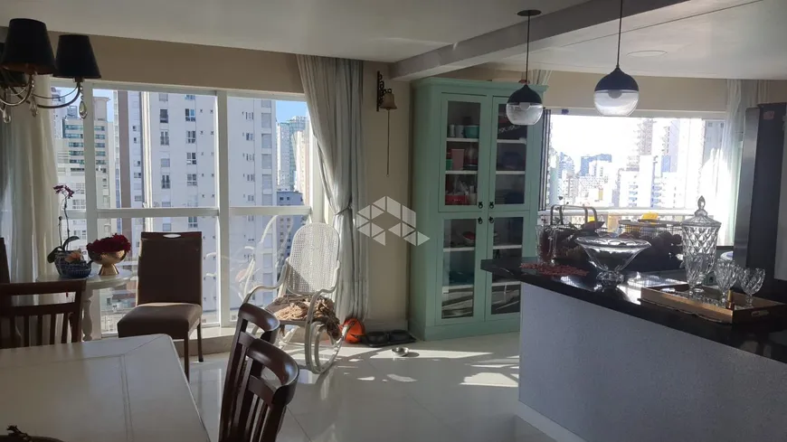 Foto 1 de Apartamento com 4 Quartos à venda, 213m² em Centro, Balneário Camboriú