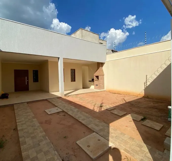 Foto 1 de Casa com 2 Quartos à venda, 91m² em São João Margem Esquerda, Tubarão