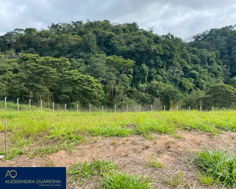 Foto 1 de Lote/Terreno à venda, 240m² em Casa de Pedra, Volta Redonda