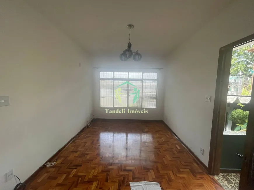 Foto 1 de Casa com 2 Quartos à venda, 94m² em Vila Pires, Santo André