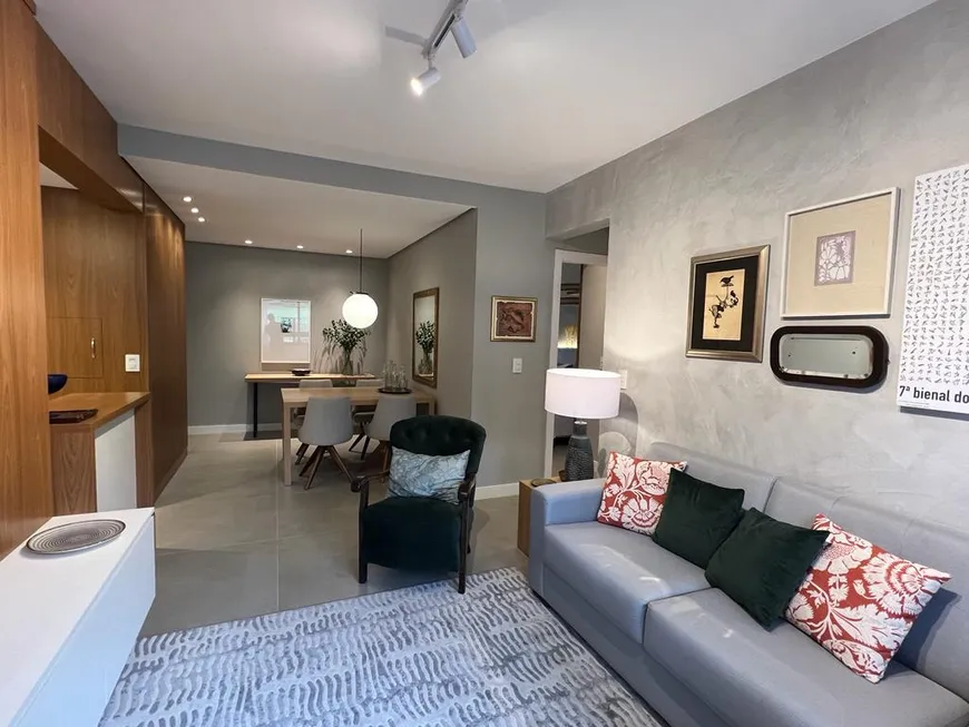 Foto 1 de Apartamento com 2 Quartos à venda, 64m² em Passo da Areia, Porto Alegre