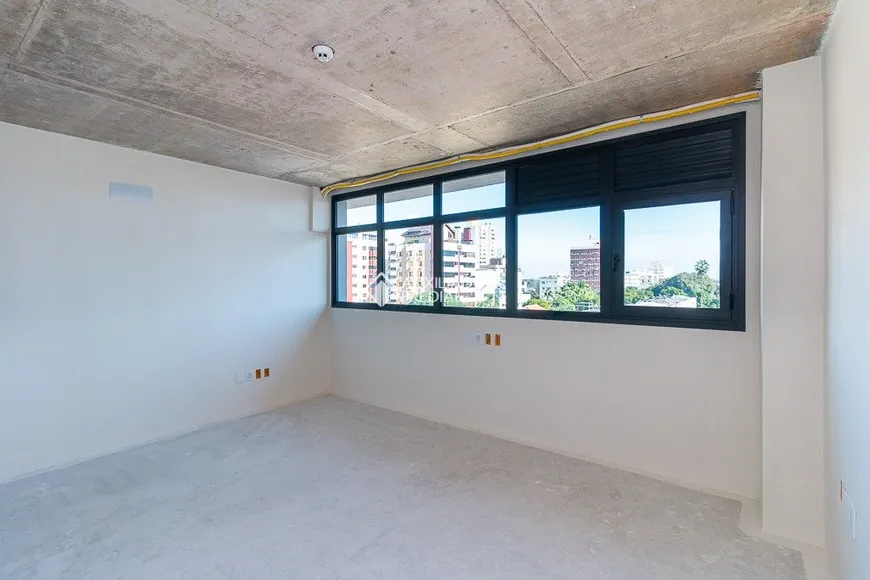 Foto 1 de Sala Comercial para alugar, 28m² em Menino Deus, Porto Alegre