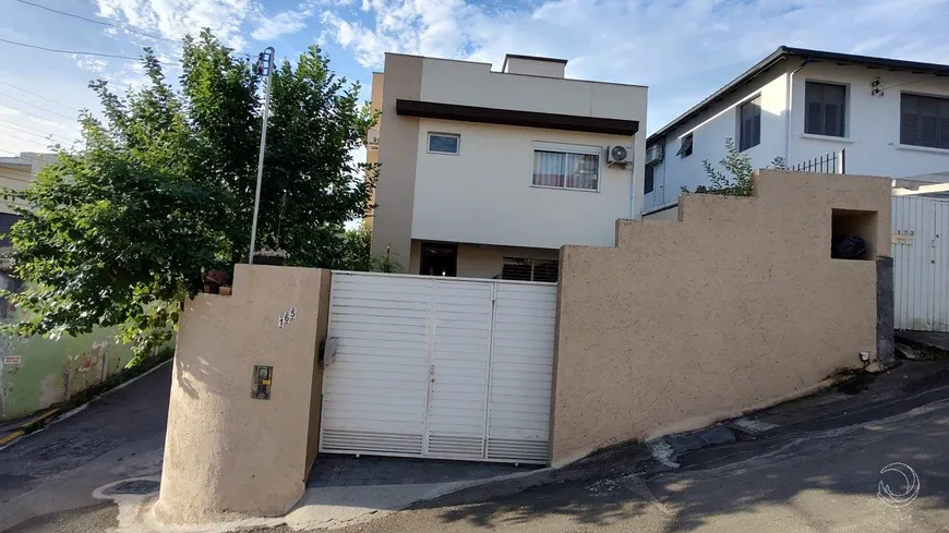 Foto 1 de Casa com 3 Quartos à venda, 110m² em Centro, Florianópolis