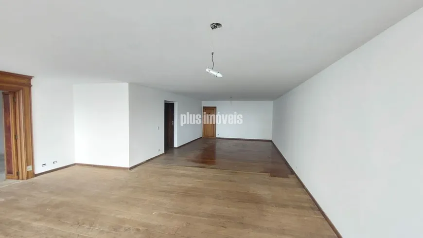 Foto 1 de Apartamento com 3 Quartos para venda ou aluguel, 260m² em Bela Vista, São Paulo