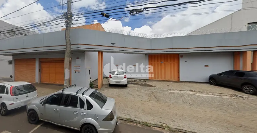 Foto 1 de Ponto Comercial para alugar, 1600m² em Daniel Fonseca, Uberlândia