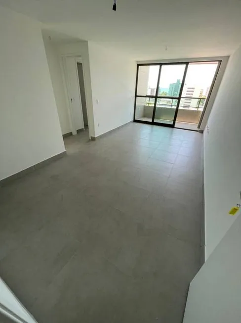 Foto 1 de Apartamento com 2 Quartos para alugar, 78m² em Cabo Branco, João Pessoa