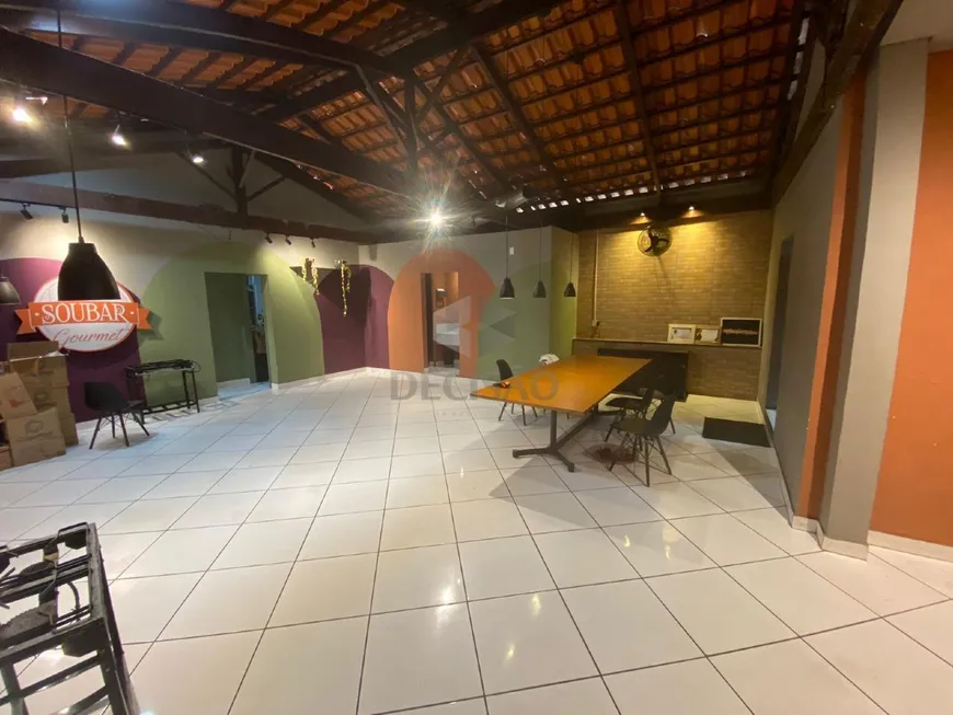 Foto 1 de Ponto Comercial para alugar, 200m² em Santa Efigênia, Belo Horizonte