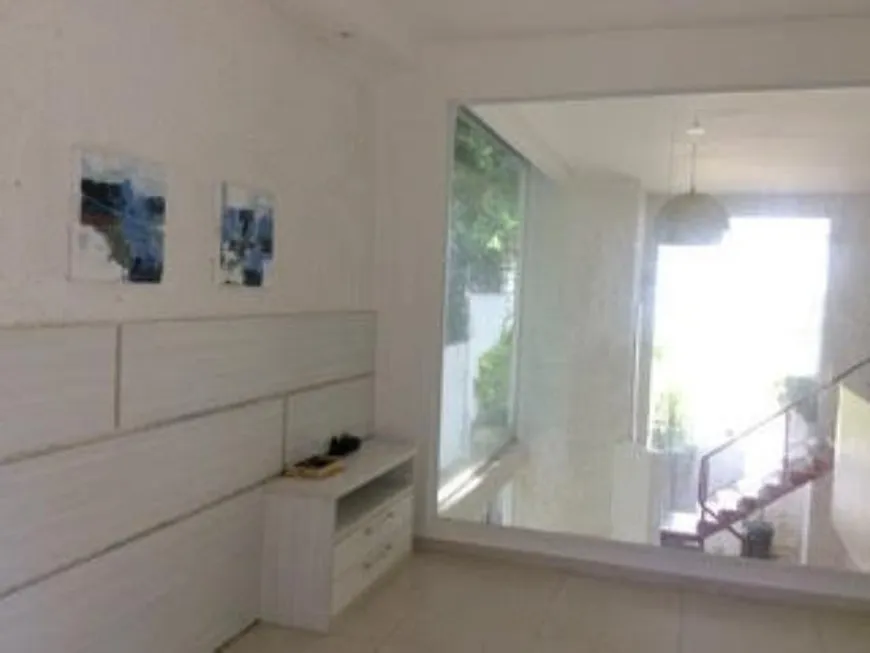 Foto 1 de Casa com 3 Quartos à venda, 1200m² em Jardim Casa Branca, Embu das Artes