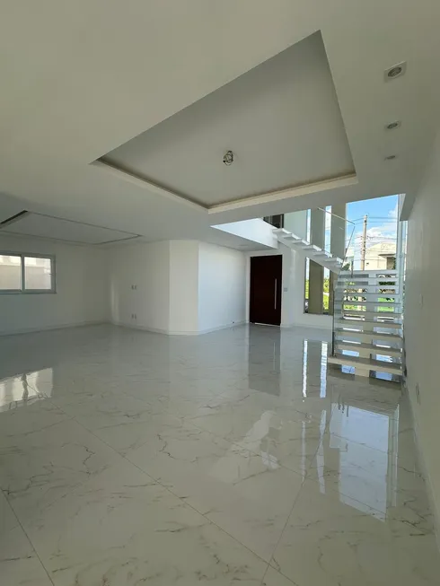 Foto 1 de Casa de Condomínio com 5 Quartos à venda, 266m² em Alphaville Litoral Norte 1, Camaçari