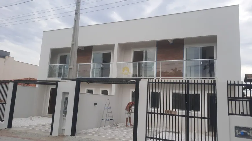 Foto 1 de Casa com 2 Quartos à venda, 98m² em Floresta, Joinville