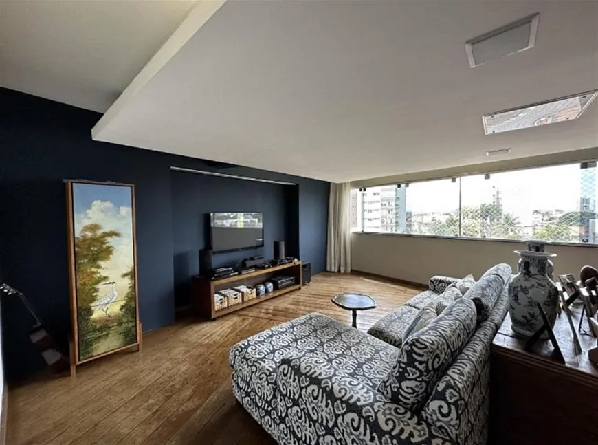 Foto 1 de Apartamento com 4 Quartos à venda, 247m² em Setor Oeste, Goiânia