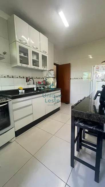 Foto 1 de Casa de Condomínio com 3 Quartos à venda, 200m² em Planalto, Belo Horizonte