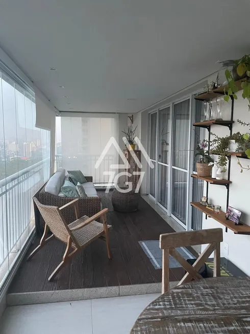 Foto 1 de Apartamento com 3 Quartos à venda, 233m² em Campo Grande, São Paulo