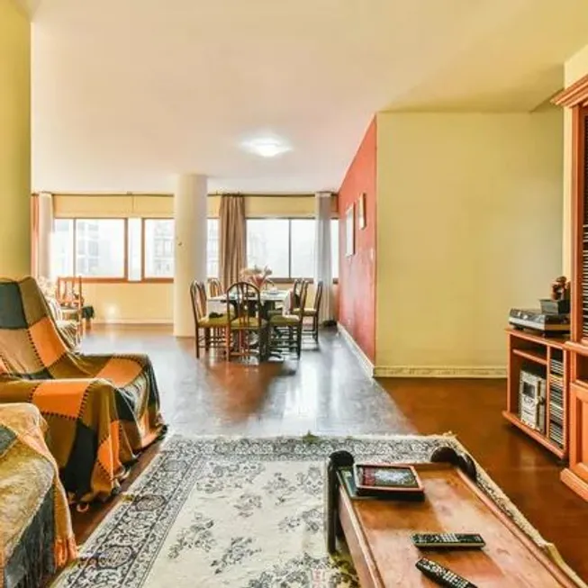 Foto 1 de Apartamento com 5 Quartos para alugar, 245m² em Bela Vista, São Paulo