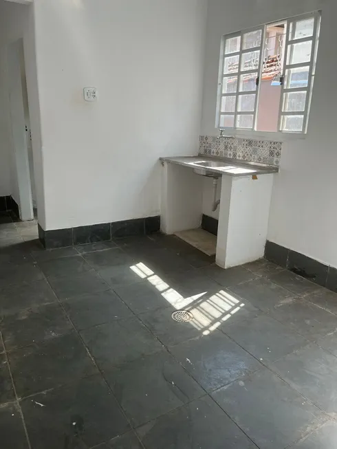 Foto 1 de Casa com 3 Quartos para alugar, 102m² em Penha De Franca, São Paulo