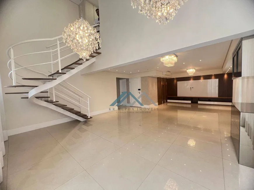 Foto 1 de Apartamento com 3 Quartos à venda, 220m² em Alphaville Centro Industrial e Empresarial Alphaville, Barueri