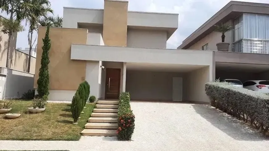 Foto 1 de Casa de Condomínio com 4 Quartos à venda, 302m² em Jardins Valencia, Goiânia