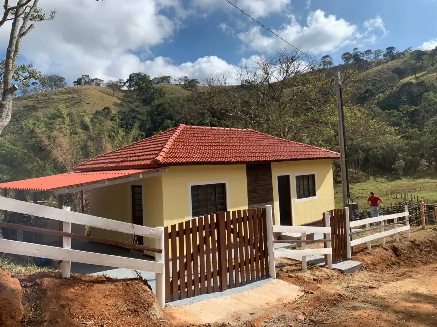 Foto 1 de Fazenda/Sítio à venda, 1120m² em Zona Rural, Cambuí