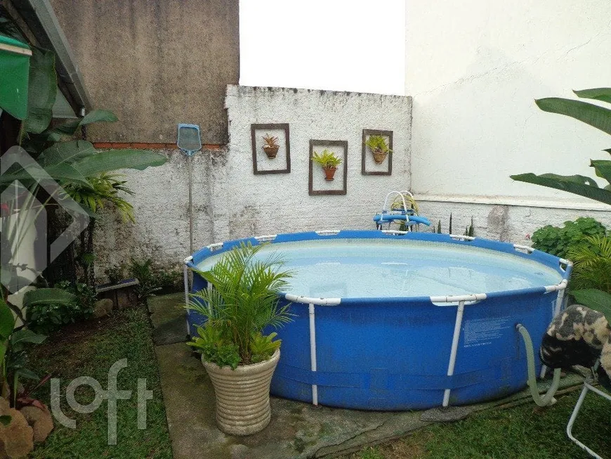 Foto 1 de Casa com 3 Quartos à venda, 187m² em Jardim Itú Sabará, Porto Alegre
