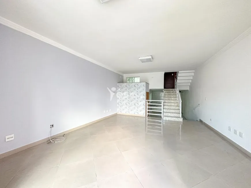 Foto 1 de Casa com 4 Quartos para venda ou aluguel, 215m² em Centro, Santo André