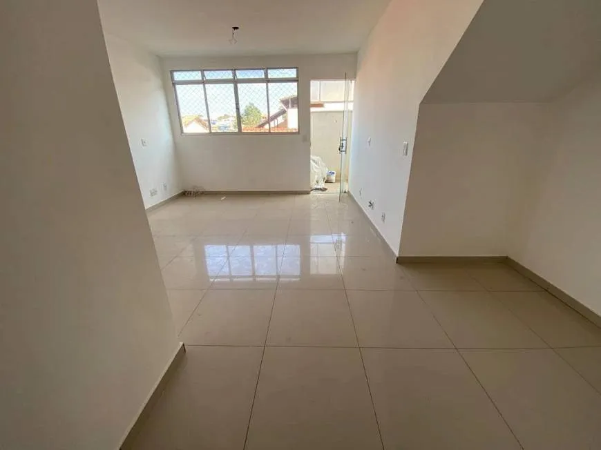 Foto 1 de Casa com 3 Quartos à venda, 70m² em Parque Xangri La, Contagem