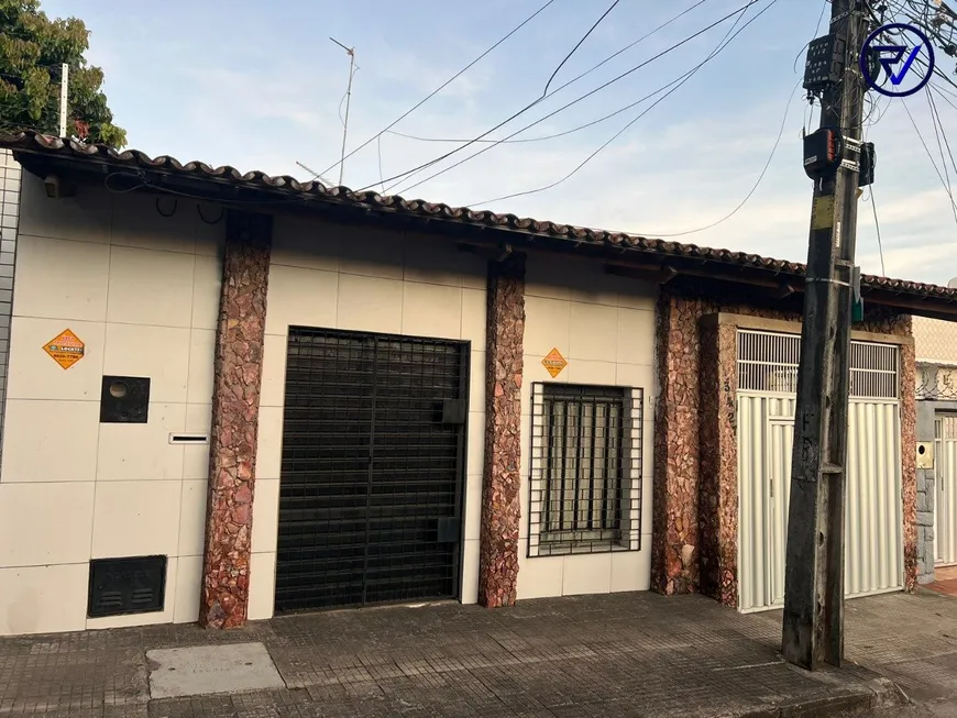 Foto 1 de Casa com 3 Quartos à venda, 190m² em São João do Tauape, Fortaleza