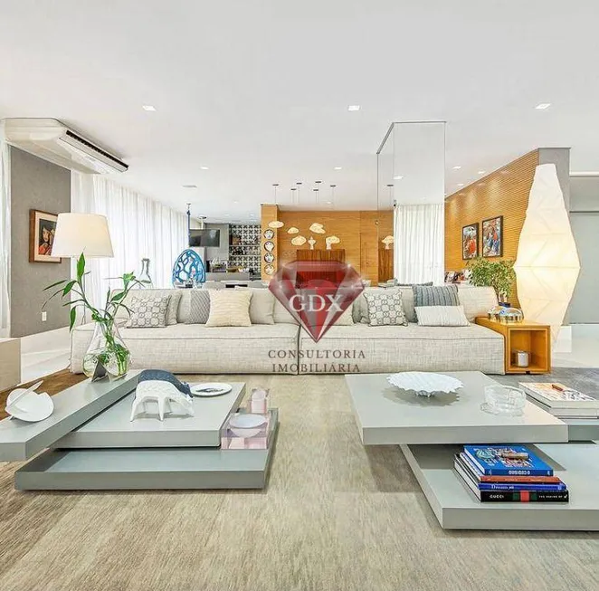 Foto 1 de Apartamento com 3 Quartos à venda, 647m² em Moema, São Paulo