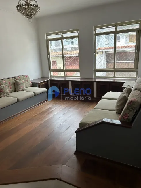 Foto 1 de Casa com 3 Quartos para alugar, 270m² em Vila Amália, São Paulo