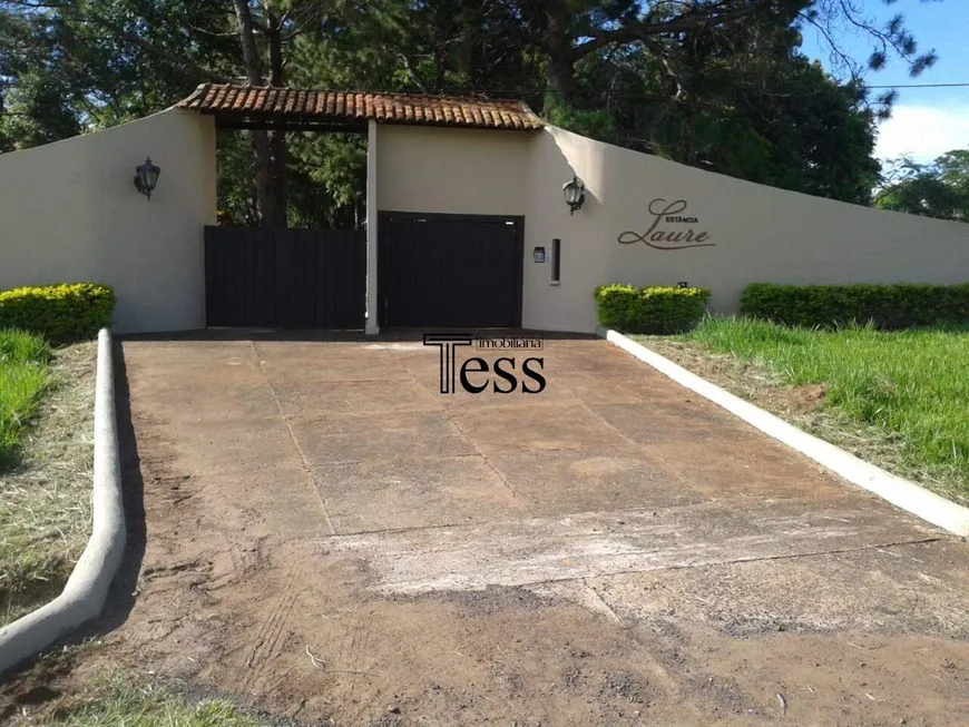 Foto 1 de Fazenda/Sítio com 3 Quartos para alugar, 1000m² em , Monte Aprazível