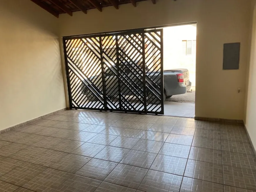 Foto 1 de Casa com 3 Quartos para alugar, 86m² em Santa Terezinha, Piracicaba