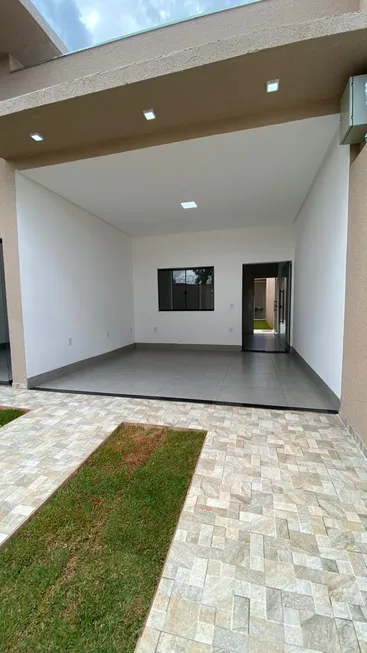 Foto 1 de Casa com 3 Quartos à venda, 130m² em Setor Urias Magalhães, Goiânia