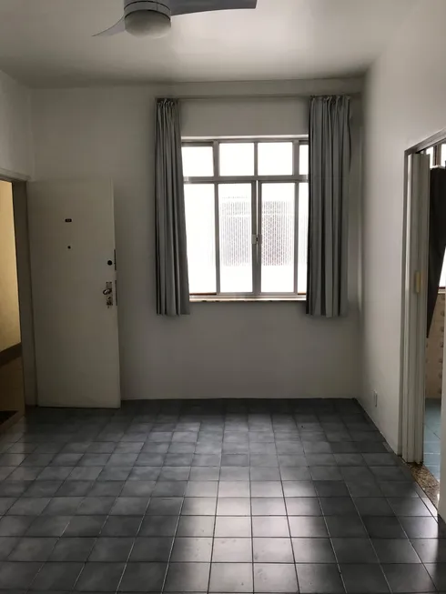 Foto 1 de Apartamento com 1 Quarto à venda, 40m² em Grajaú, Rio de Janeiro