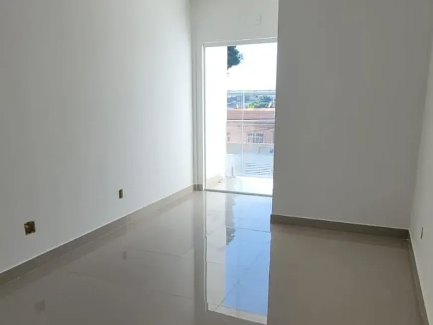 Foto 1 de Casa com 2 Quartos à venda, 86m² em Curicica, Rio de Janeiro