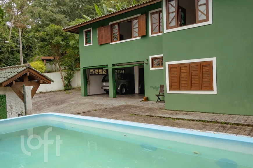 Foto 1 de Casa com 4 Quartos à venda, 396m² em Rio Tavares, Florianópolis