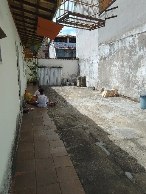 Foto 1 de Casa com 3 Quartos à venda, 140m² em Itapuã, Salvador