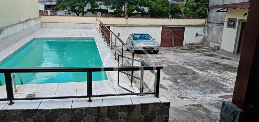 Foto 1 de Casa com 3 Quartos à venda, 471m² em Curicica, Rio de Janeiro