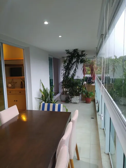 Foto 1 de Apartamento com 4 Quartos à venda, 155m² em Barra da Tijuca, Rio de Janeiro