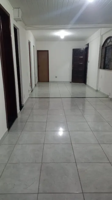 Foto 1 de Casa com 4 Quartos para alugar, 120m² em Matatu De Brotas, Salvador