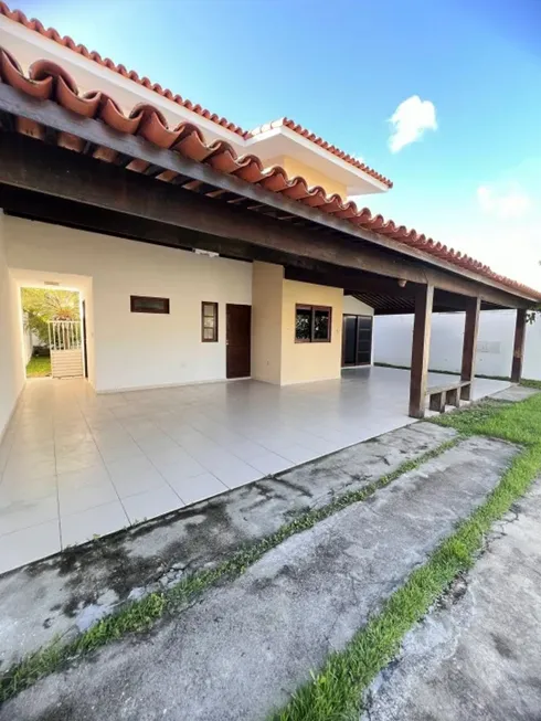 Foto 1 de Casa com 3 Quartos à venda, 50m² em Itapuã, Salvador