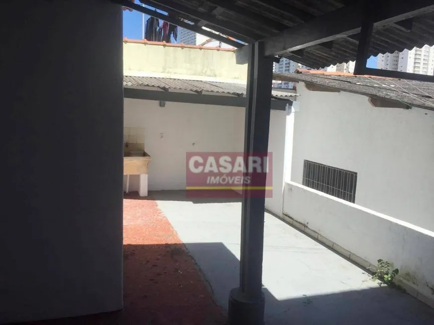 Foto 1 de Casa com 3 Quartos para venda ou aluguel, 180m² em Baeta Neves, São Bernardo do Campo