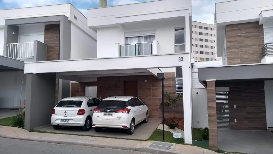 Foto 1 de Casa de Condomínio com 3 Quartos para venda ou aluguel, 149m² em Jardim Karolyne, Votorantim