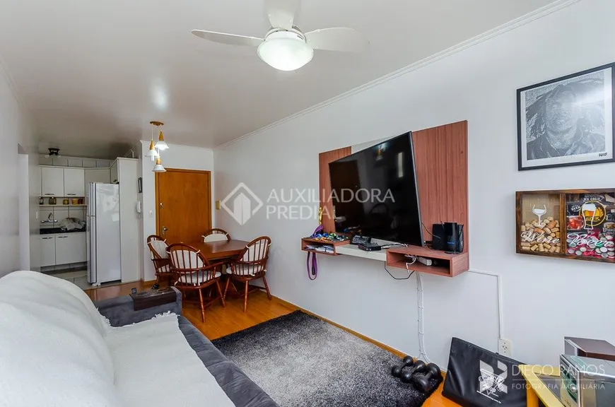 Foto 1 de Apartamento com 1 Quarto à venda, 47m² em Jardim do Salso, Porto Alegre