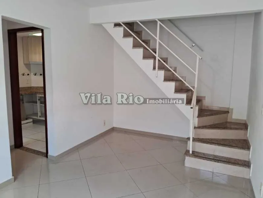 Foto 1 de Casa de Condomínio com 2 Quartos à venda, 53m² em Irajá, Rio de Janeiro