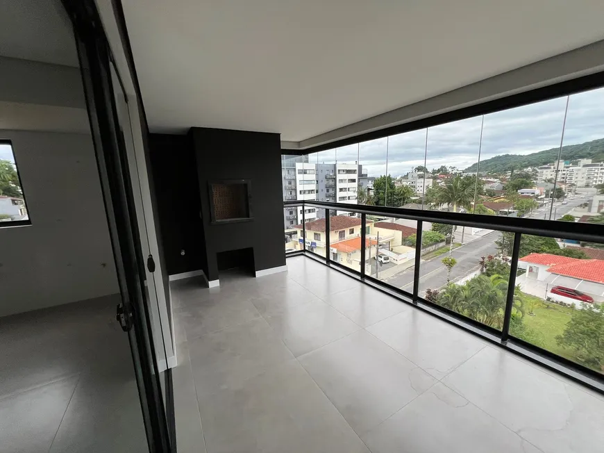 Foto 1 de Apartamento com 3 Quartos à venda, 129m² em Saguaçú, Joinville