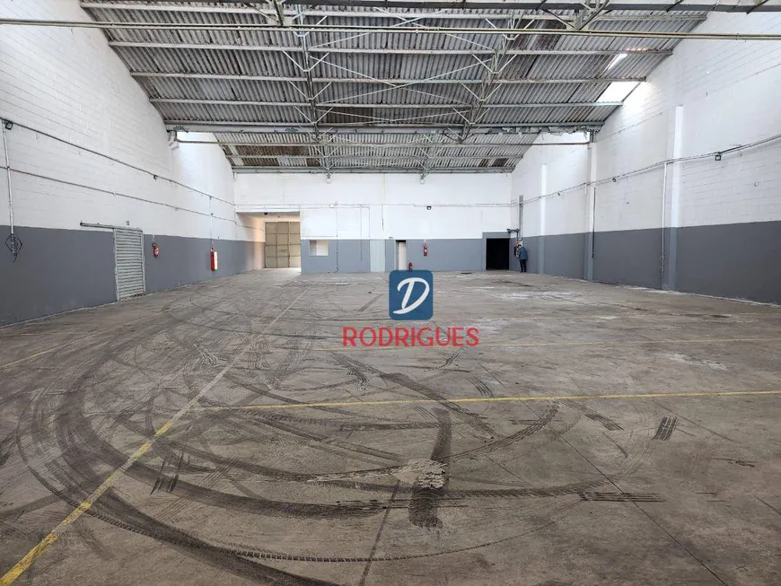 Foto 1 de Galpão/Depósito/Armazém para alugar, 1530m² em Conceição, Diadema