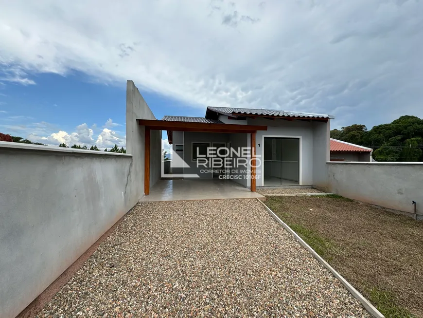 Foto 1 de Casa com 2 Quartos à venda, 77m² em Araponguinhas, Timbó