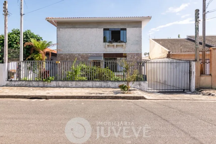 Foto 1 de Casa com 4 Quartos à venda, 199m² em Tarumã, Curitiba