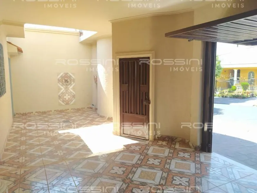 Foto 1 de Casa com 3 Quartos para alugar, 154m² em Parque dos Bandeirantes, Ribeirão Preto