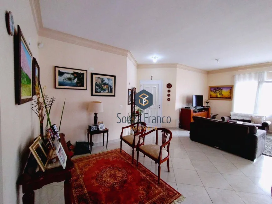 Foto 1 de Casa com 3 Quartos para venda ou aluguel, 358m² em Vila Oliveira, Mogi das Cruzes