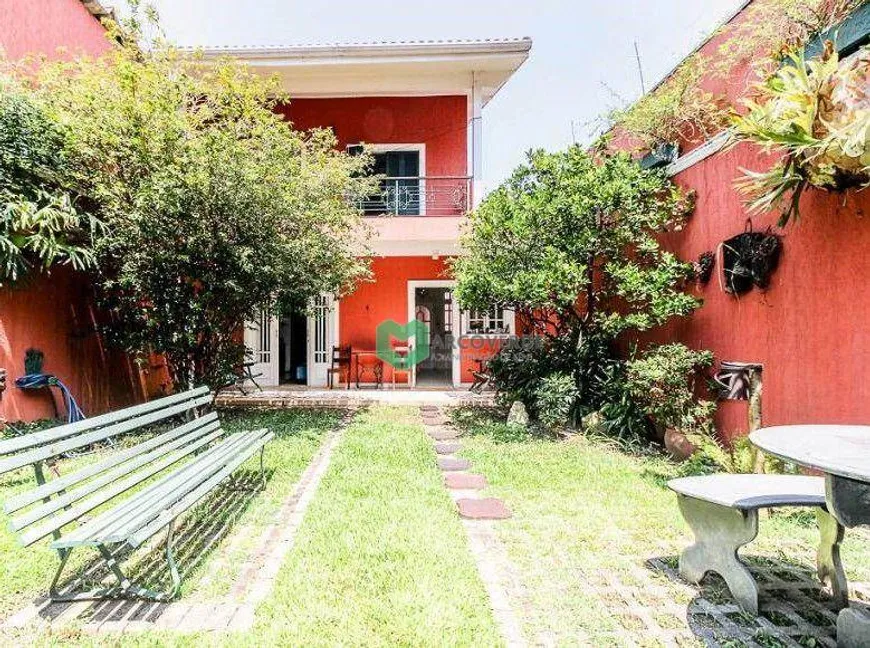 Foto 1 de Casa com 3 Quartos à venda, 300m² em Vila Romana, São Paulo